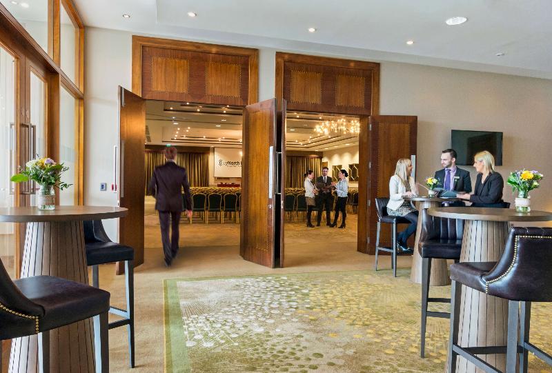 Citynorth Hotel & Conference Centre 고만스턴 외부 사진